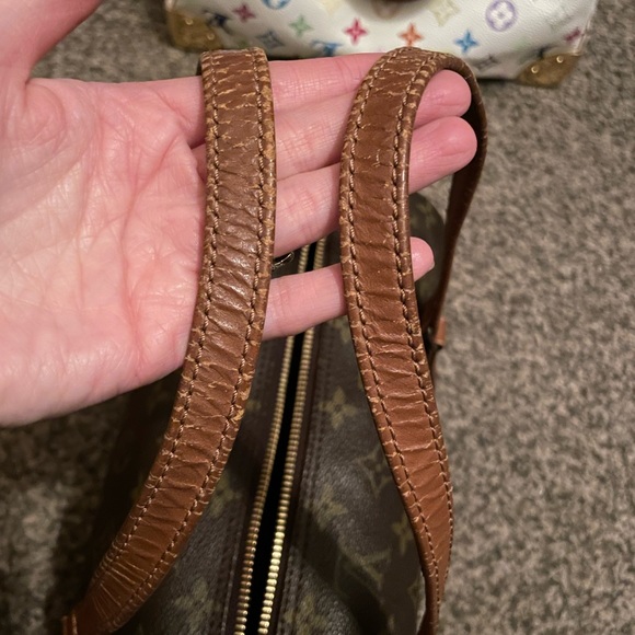 Authentic Louis Vuitton papillon 30 - Picture 9 of 10